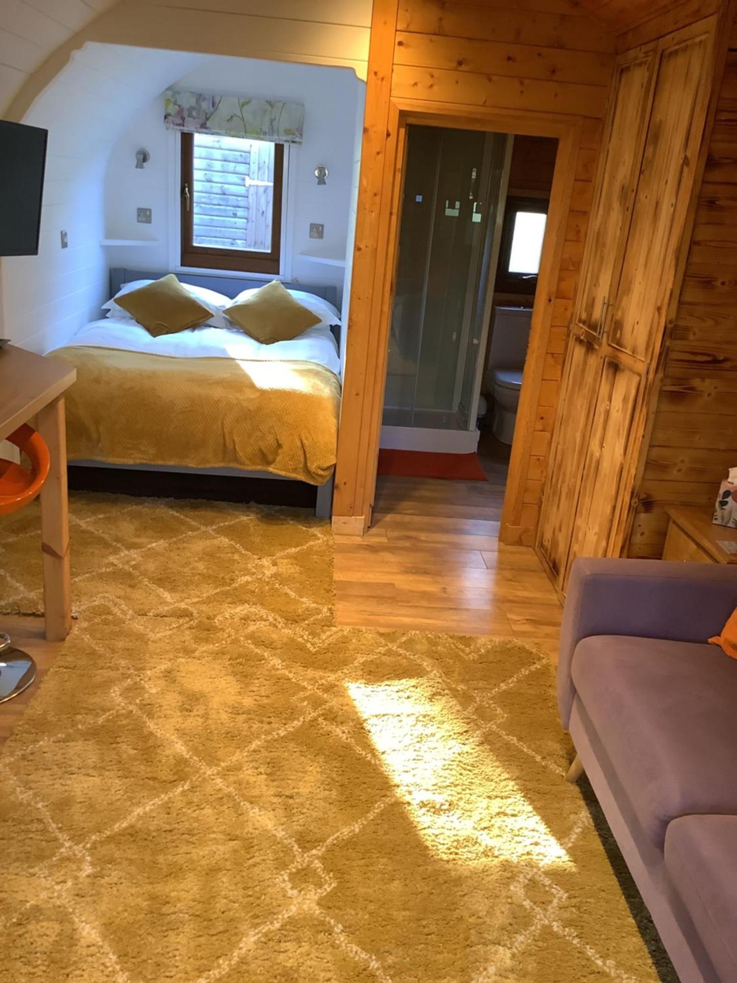 Little London Bed & Breakfast And Glamping Pod Hotel Abercraf Ngoại thất bức ảnh